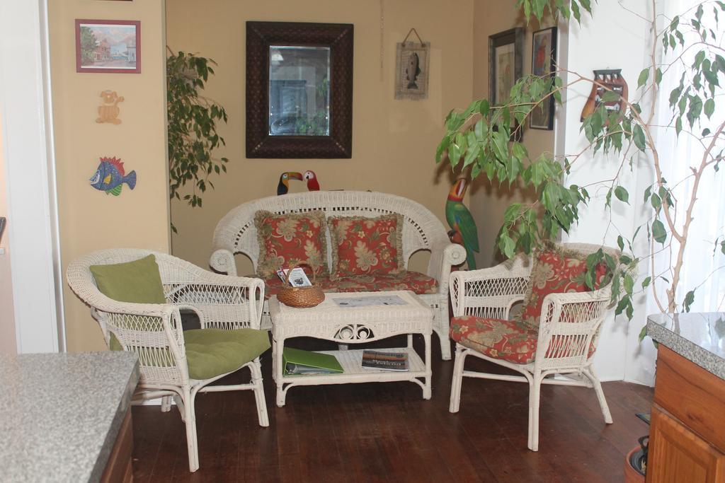 Coronado Palms Coastal Cottage 갤버스턴 외부 사진